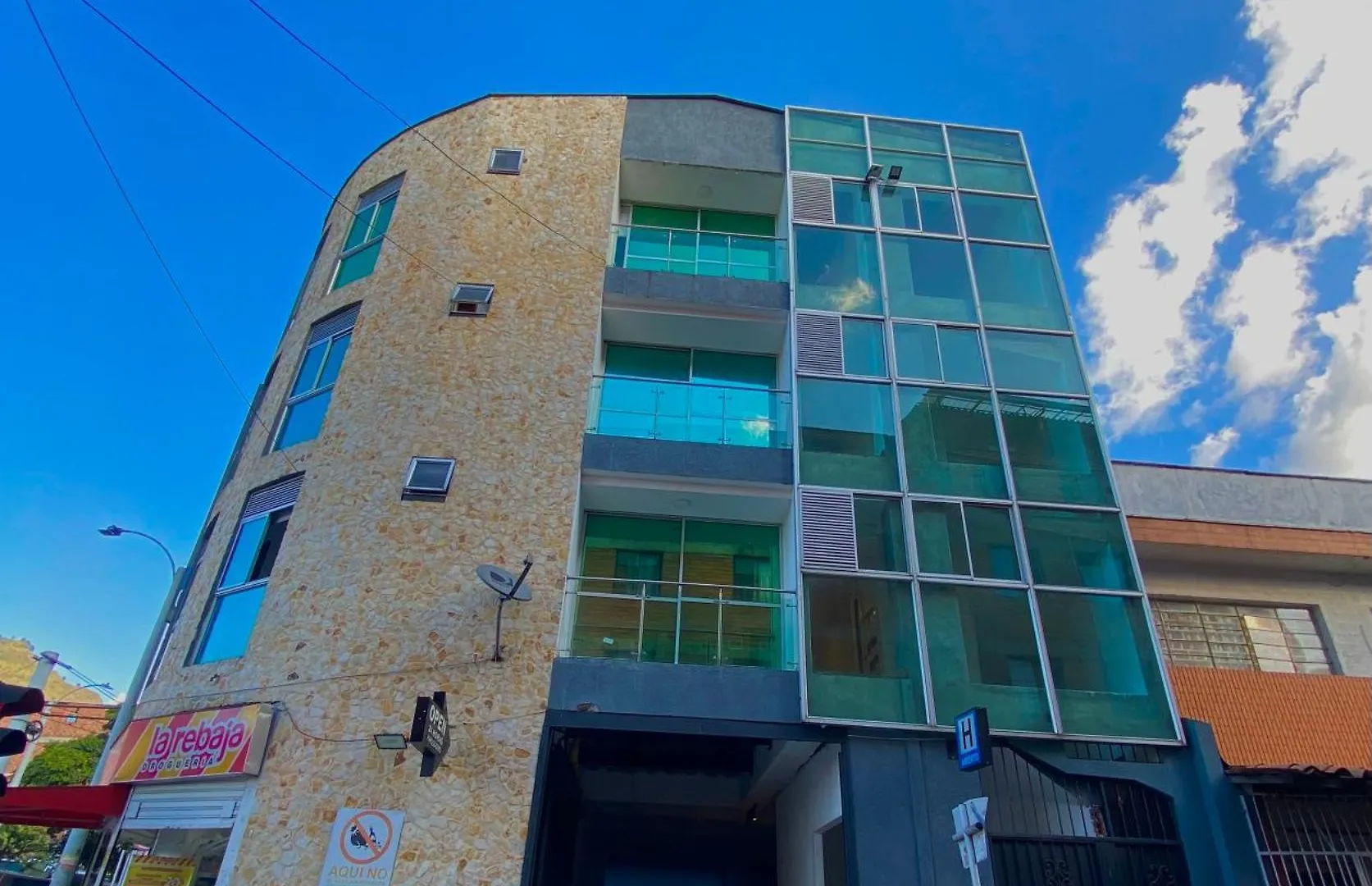 Hotel Buenos Aires Central Medellín 3*,