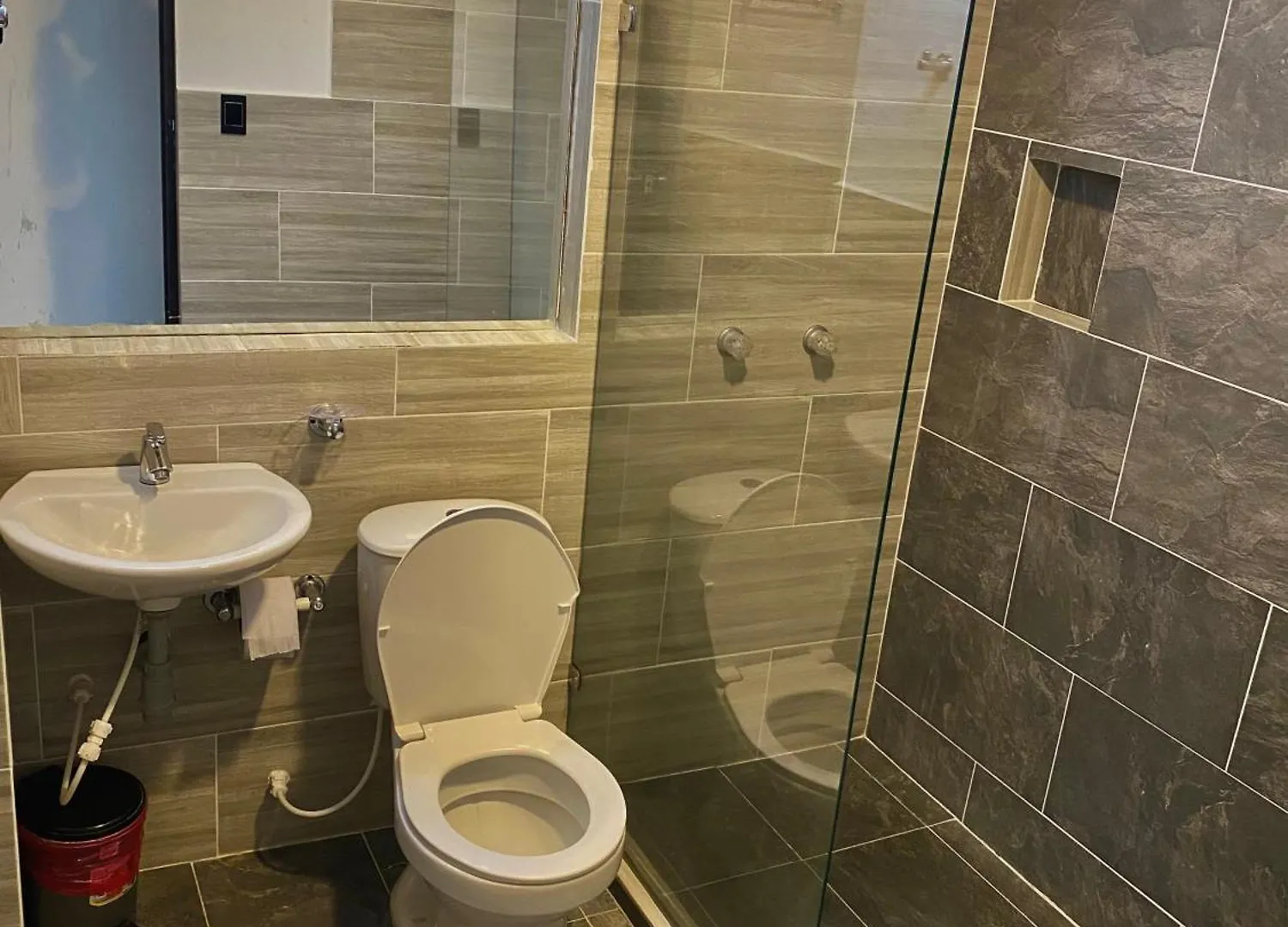 ***  Hotel Buenos Aires Central Medellín Colombia